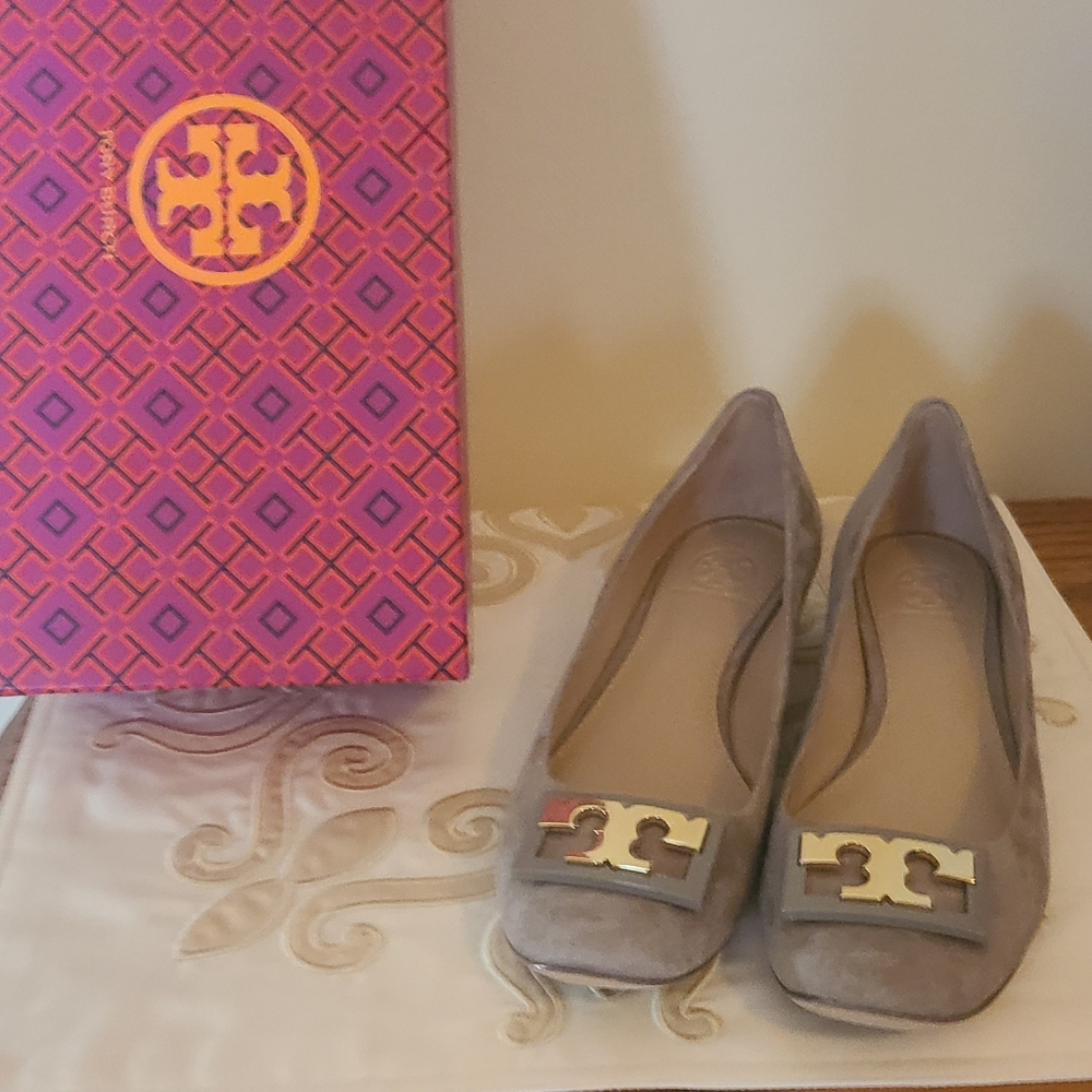 Tory Burch Gray Flats with Gold Logo